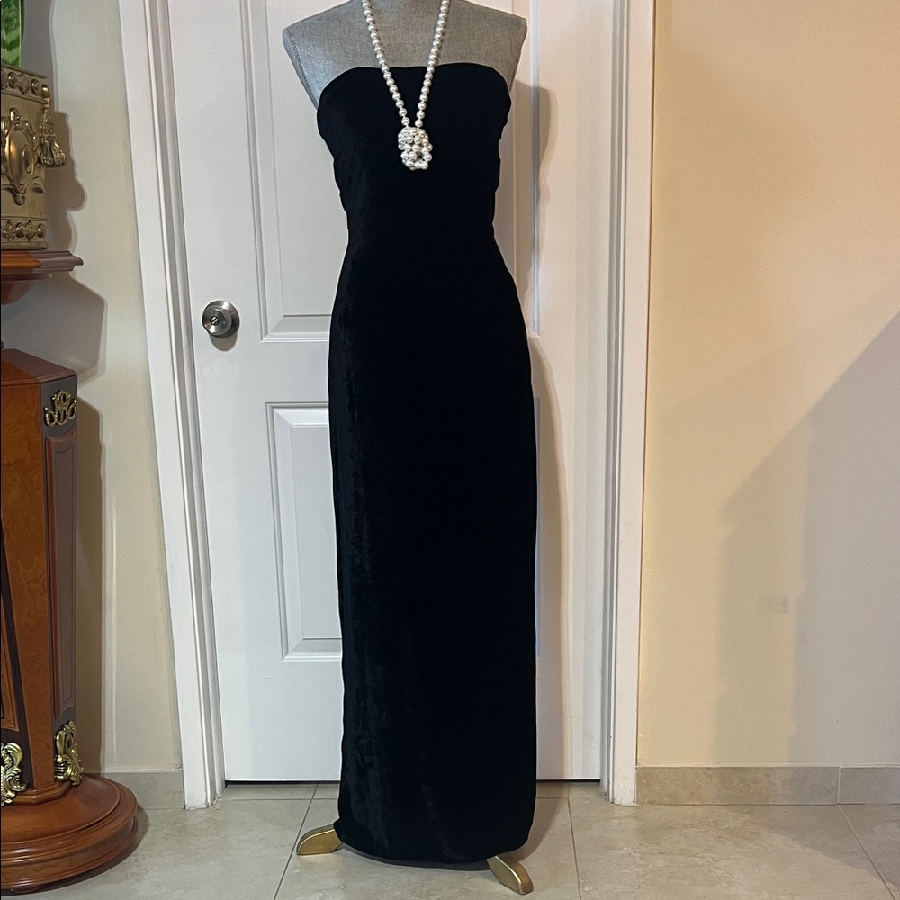 Donna Karan  signature Elegant Black Strapless Dress